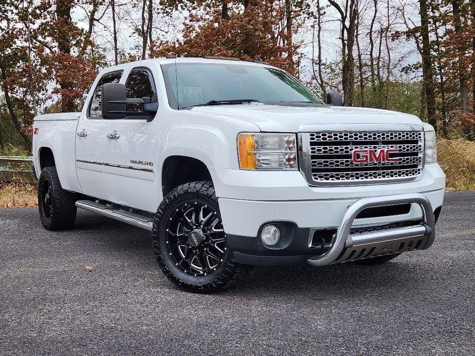 used 2014 GMC Sierra 2500 car, priced at $35,800