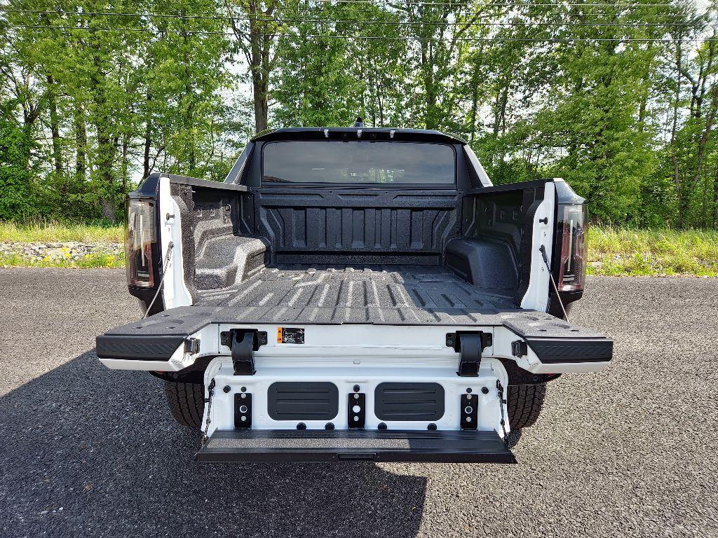 new 2025 GMC HUMMER EV Pickup car, priced at $95,845