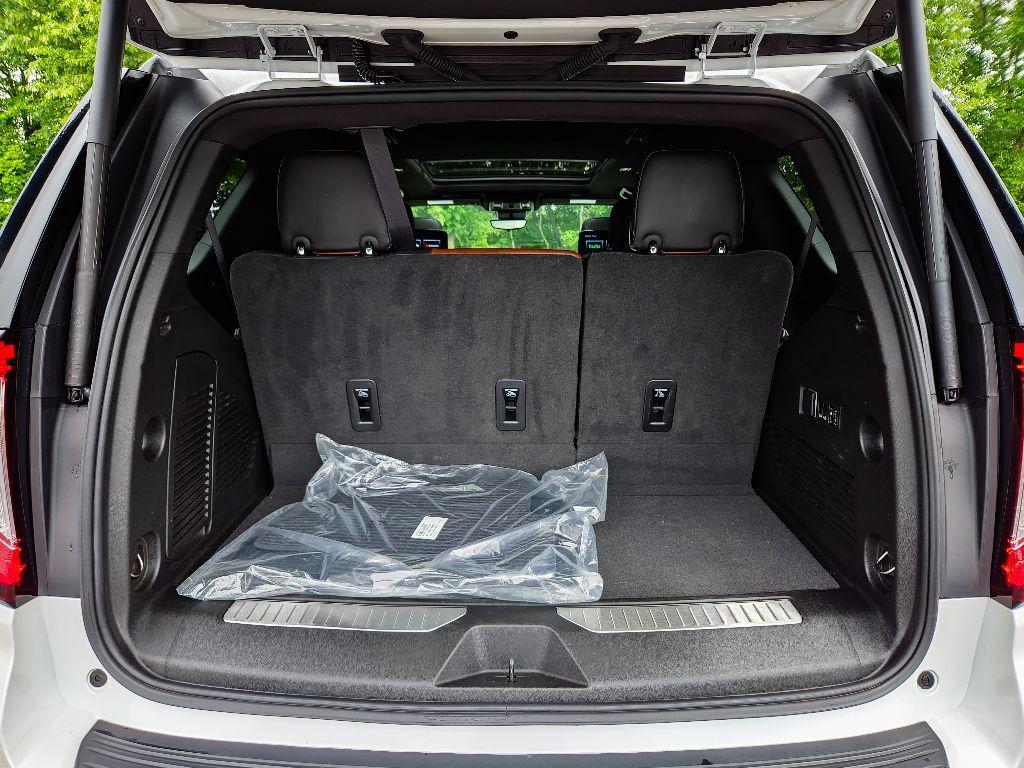 used 2024 GMC Yukon car, priced at $82,750