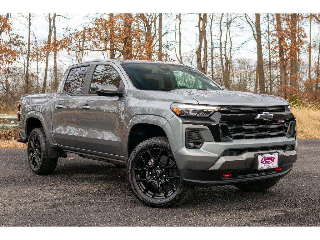 new 2025 Chevrolet Colorado car, priced at $47,225