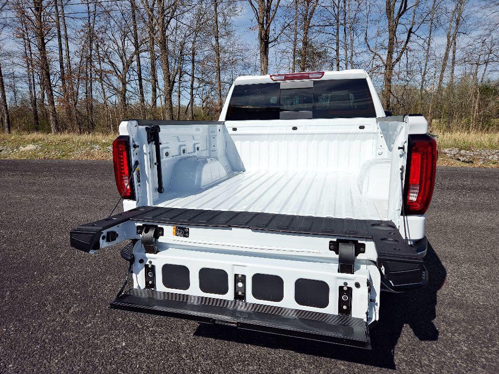 new 2025 GMC Sierra 1500 car, priced at $54,979