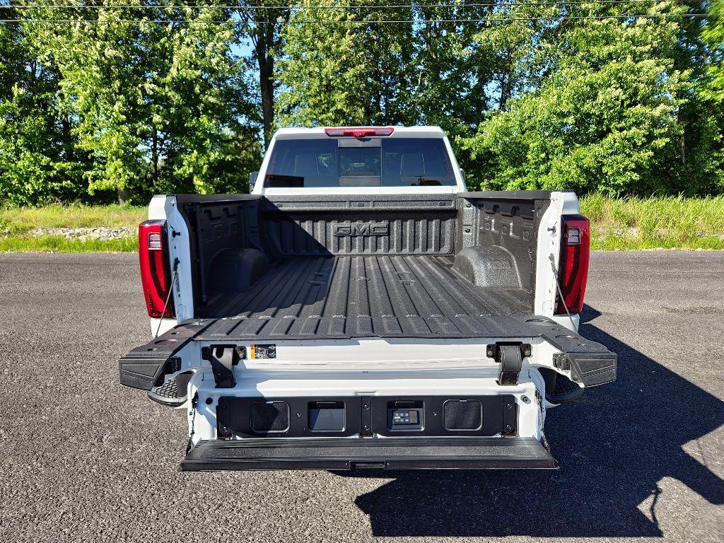 new 2025 GMC Sierra 2500 car, priced at $93,100