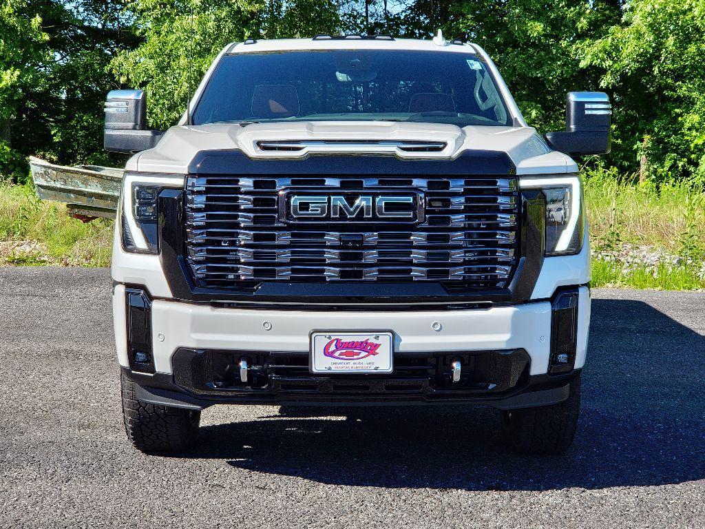 new 2025 GMC Sierra 2500 car, priced at $93,100