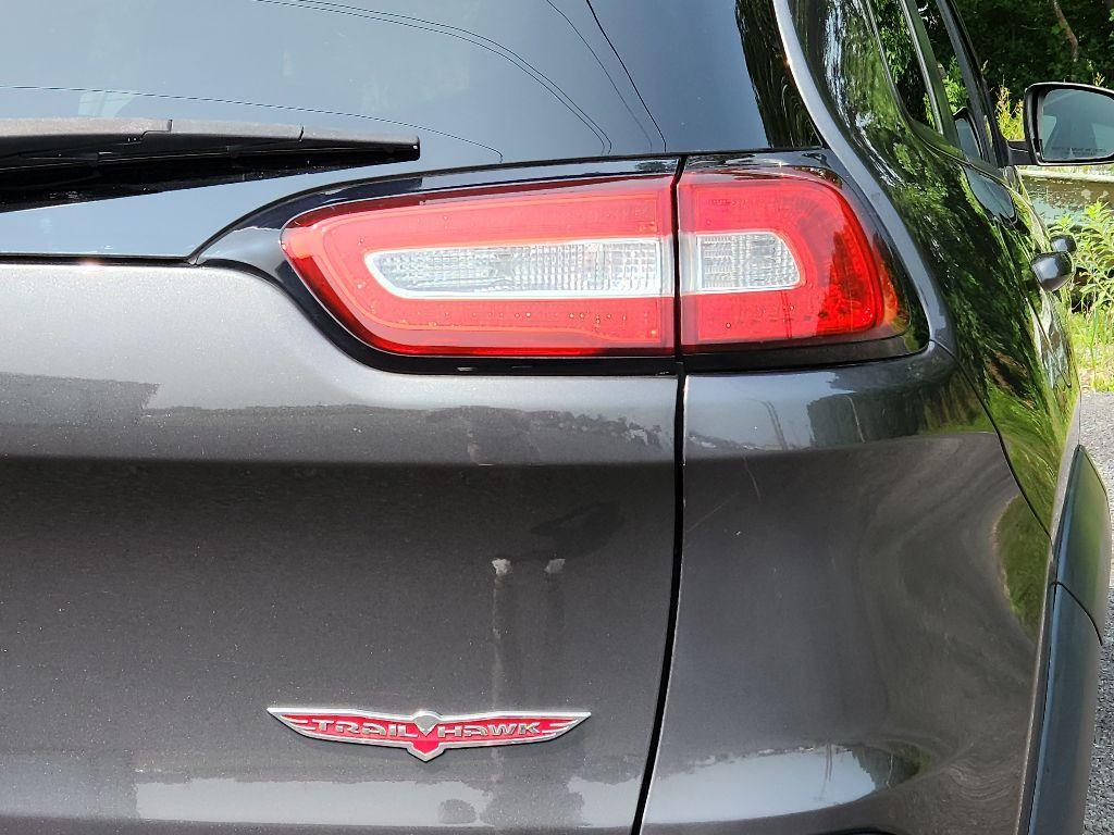 used 2014 Jeep Cherokee car, priced at $9,900