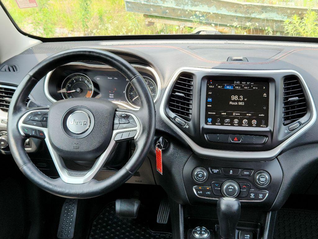 used 2014 Jeep Cherokee car, priced at $9,900