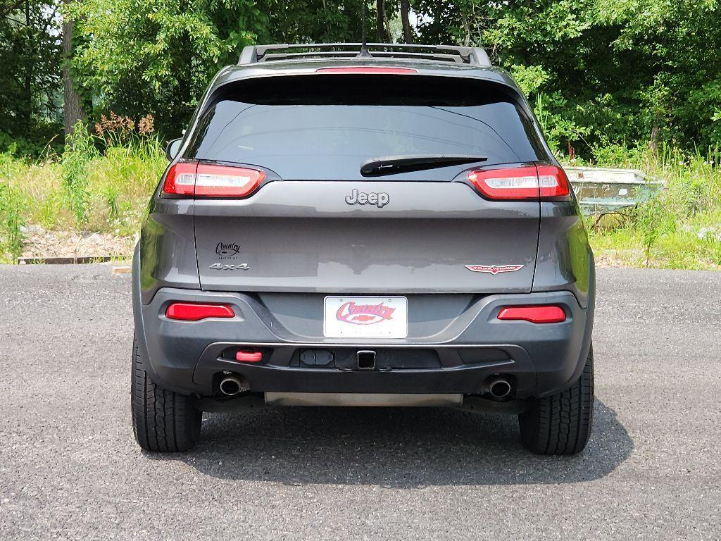 used 2014 Jeep Cherokee car, priced at $9,900