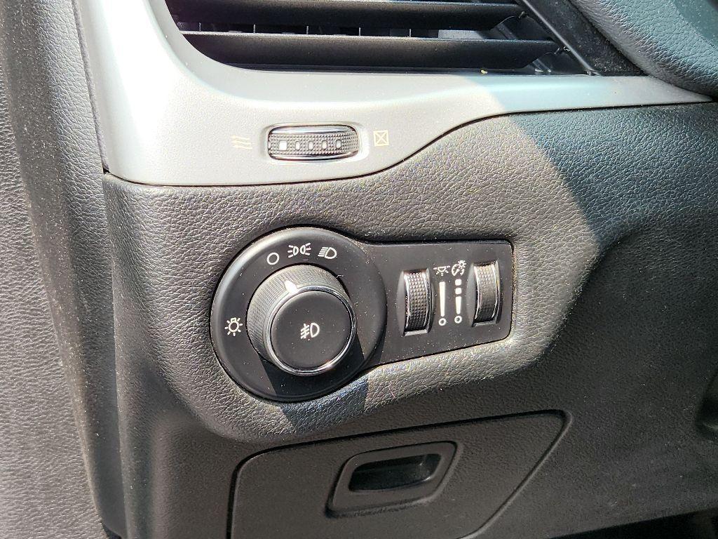 used 2014 Jeep Cherokee car, priced at $9,900