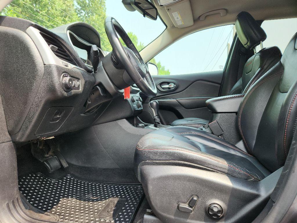 used 2014 Jeep Cherokee car, priced at $9,900