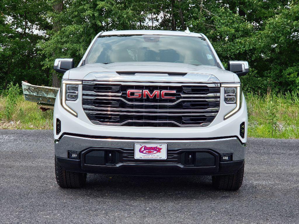 new 2025 GMC Sierra 1500 car, priced at $54,013