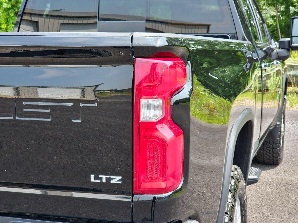 used 2022 Chevrolet Silverado 2500 car, priced at $45,250