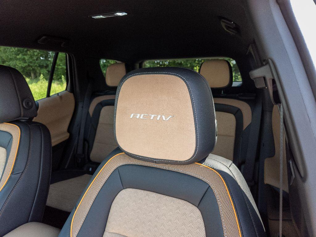 new 2026 Chevrolet Equinox car, priced at $36,120
