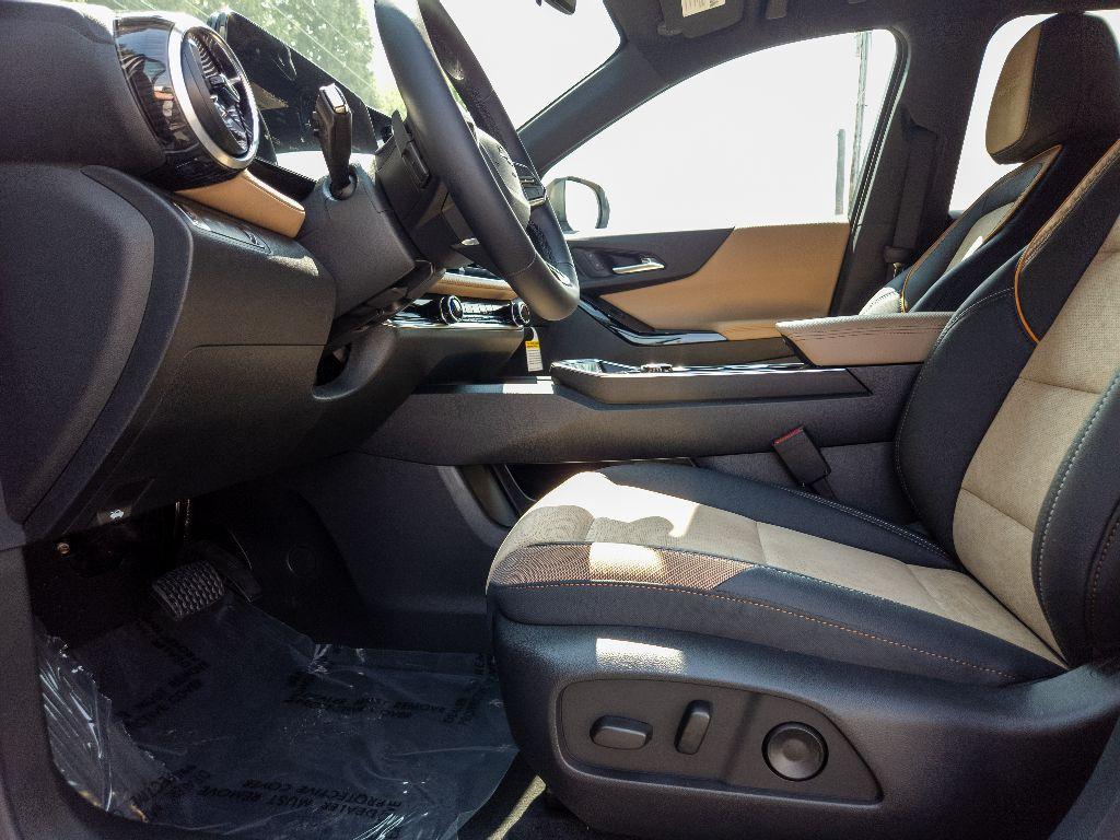 new 2026 Chevrolet Equinox car, priced at $36,120
