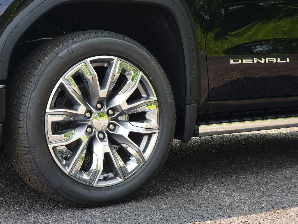 new 2025 GMC Sierra 1500 car, priced at $64,116