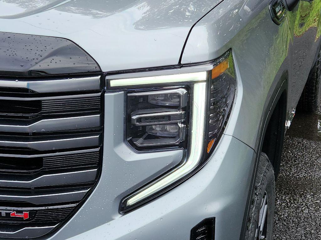 new 2025 GMC Sierra 1500 car, priced at $61,246