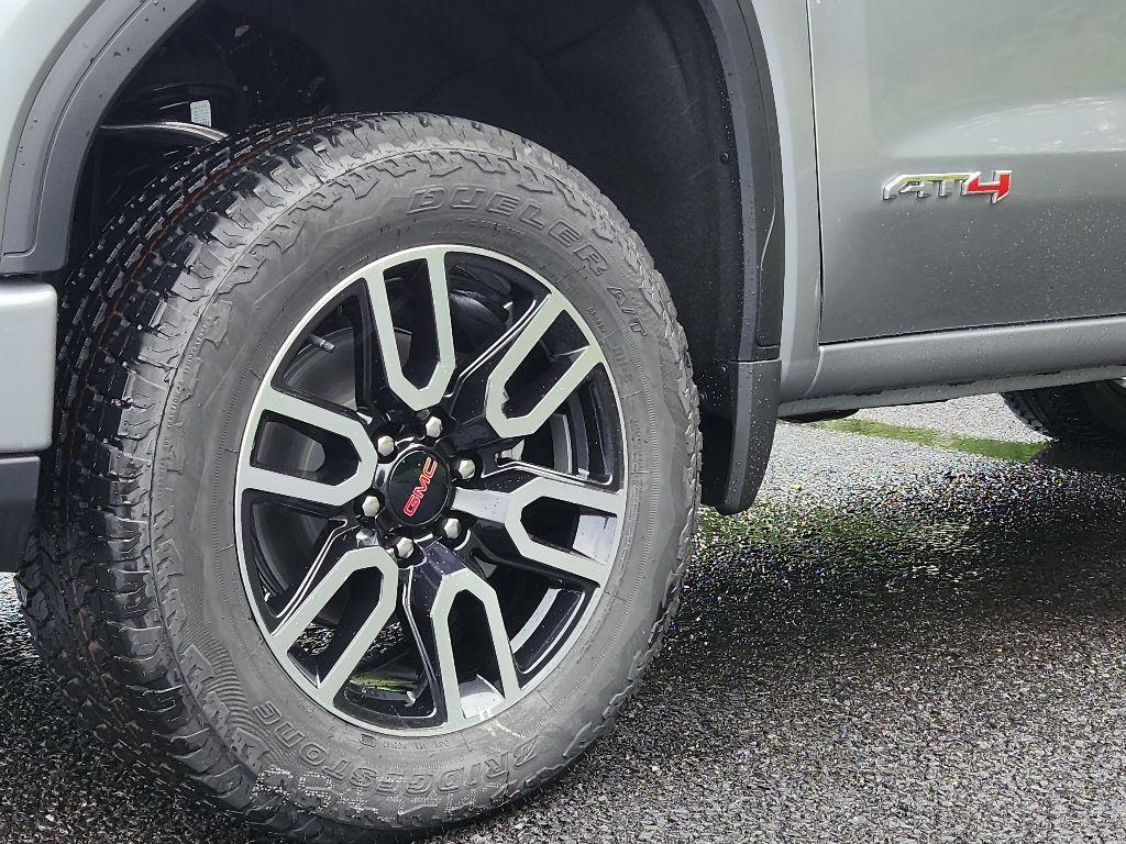 new 2025 GMC Sierra 1500 car, priced at $61,246