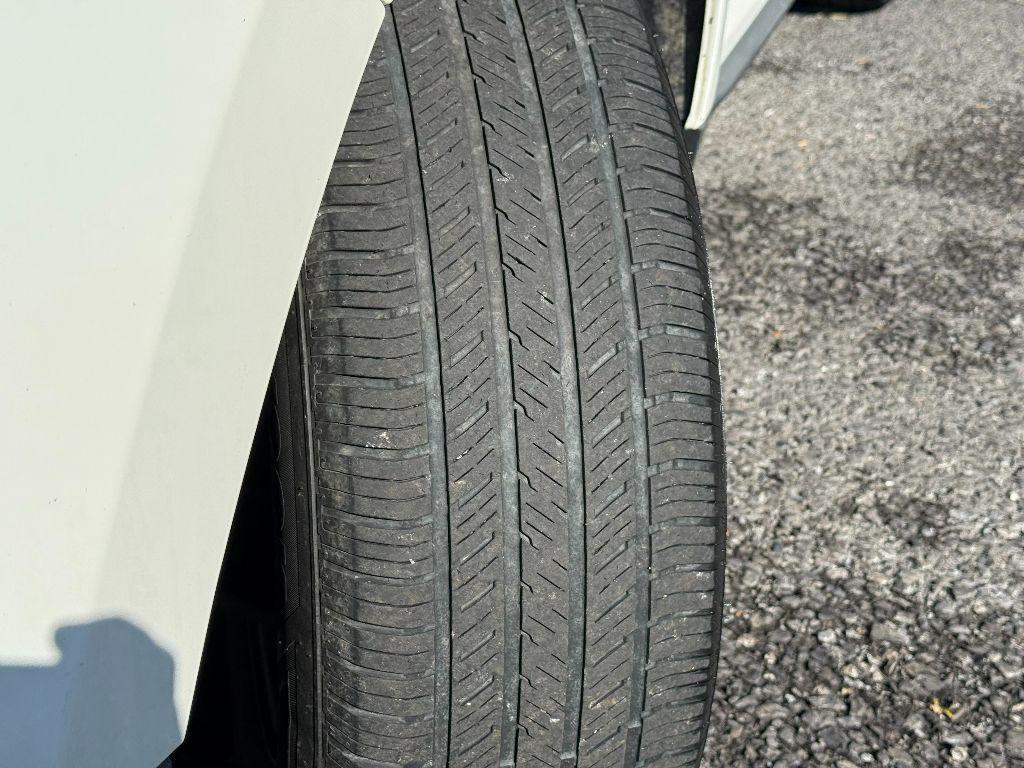 used 2010 Ford Edge car, priced at $2,950