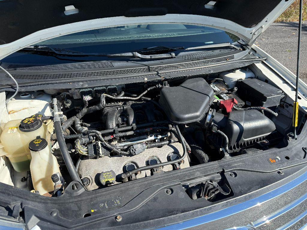 used 2010 Ford Edge car, priced at $2,950