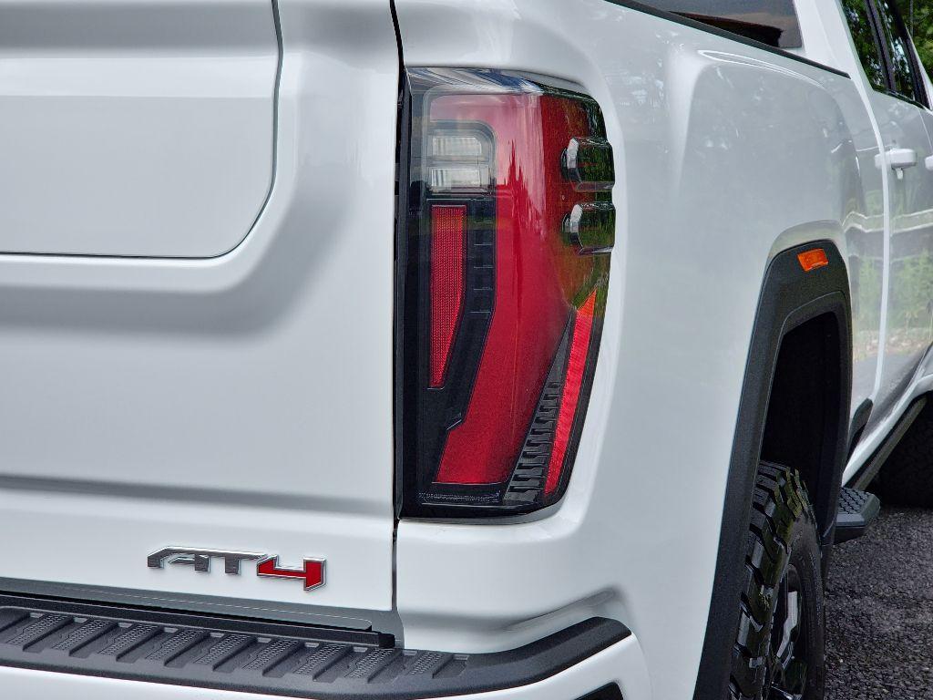 new 2025 GMC Sierra 2500 car, priced at $73,652
