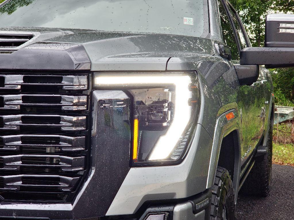 used 2024 GMC Sierra 2500 car, priced at $86,200