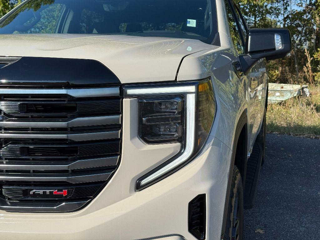 new 2026 GMC Sierra 1500 car, priced at $68,093