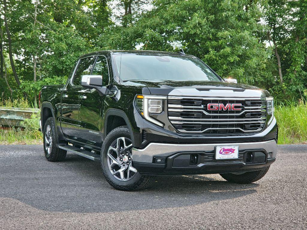 new 2025 GMC Sierra 1500 car, priced at $55,499