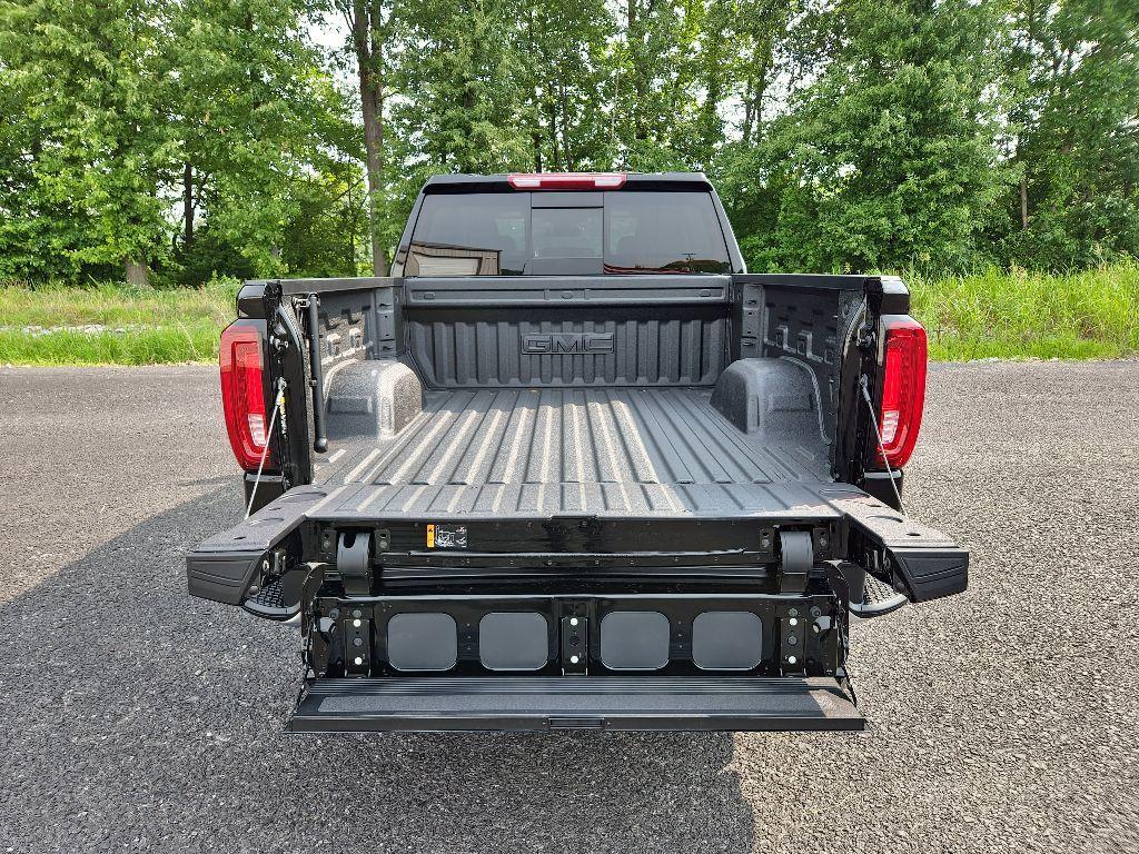 new 2025 GMC Sierra 1500 car, priced at $55,499