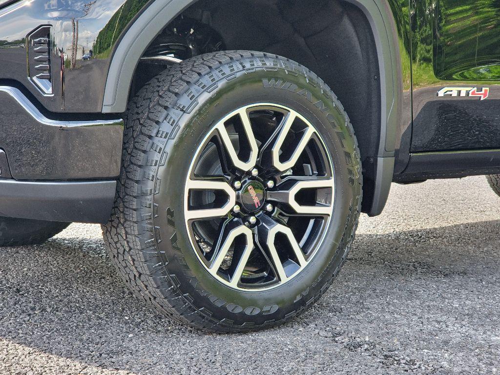 new 2025 GMC Sierra 1500 car, priced at $63,250