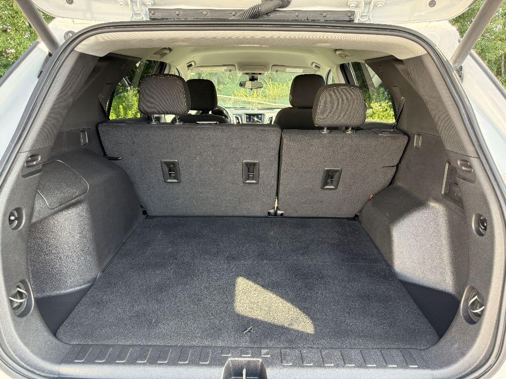 used 2022 Chevrolet Equinox car, priced at $21,250