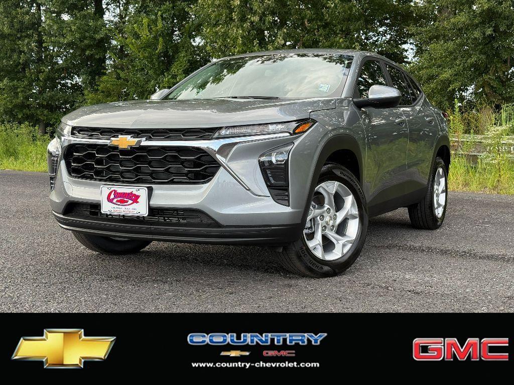 new 2025 Chevrolet Trax car, priced at $23,325