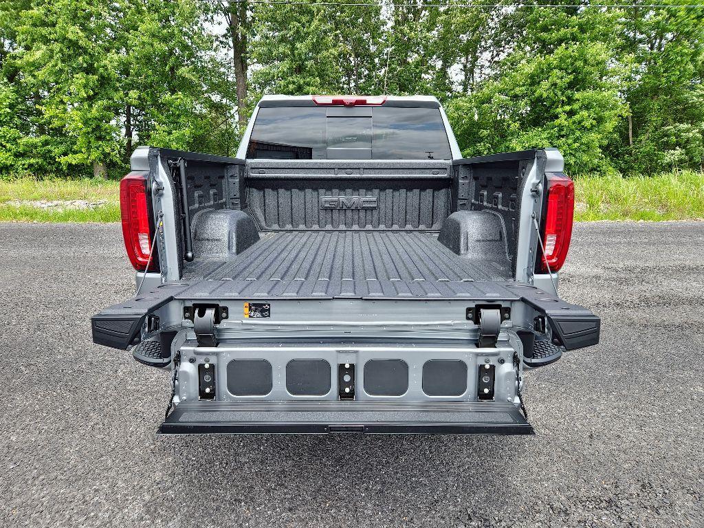 new 2025 GMC Sierra 1500 car, priced at $61,598