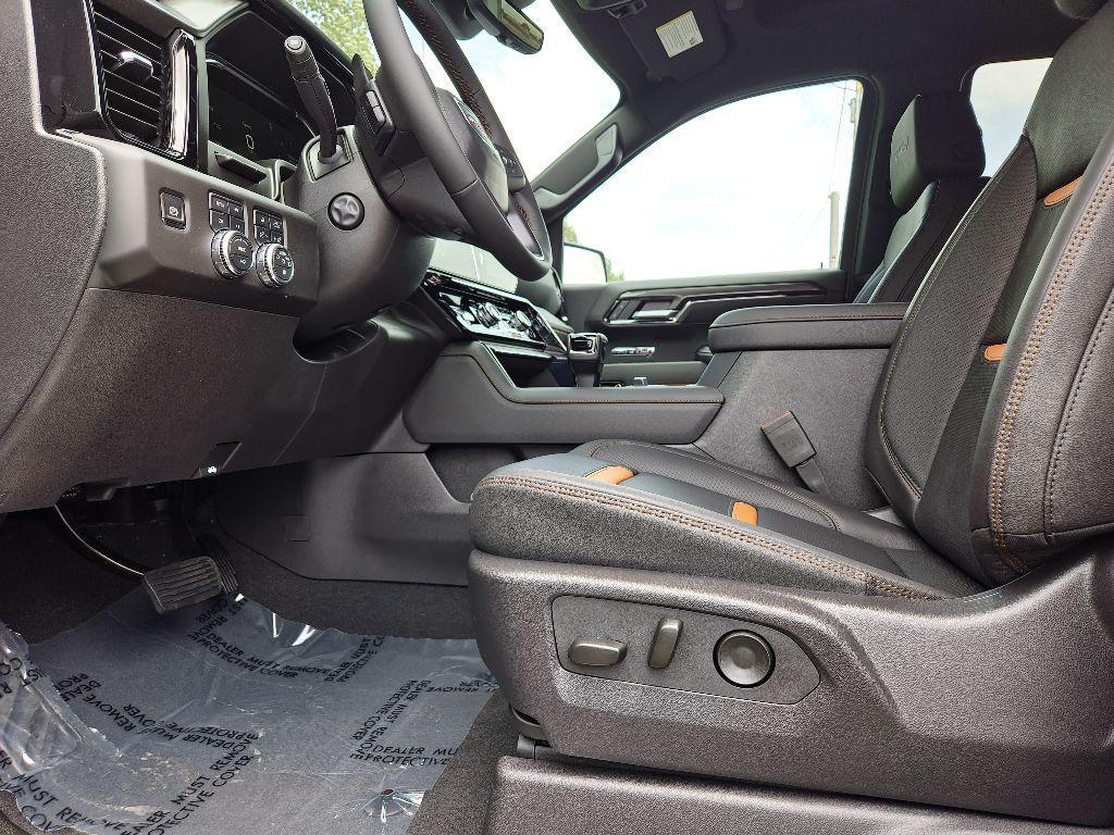 new 2025 GMC Sierra 1500 car, priced at $61,598