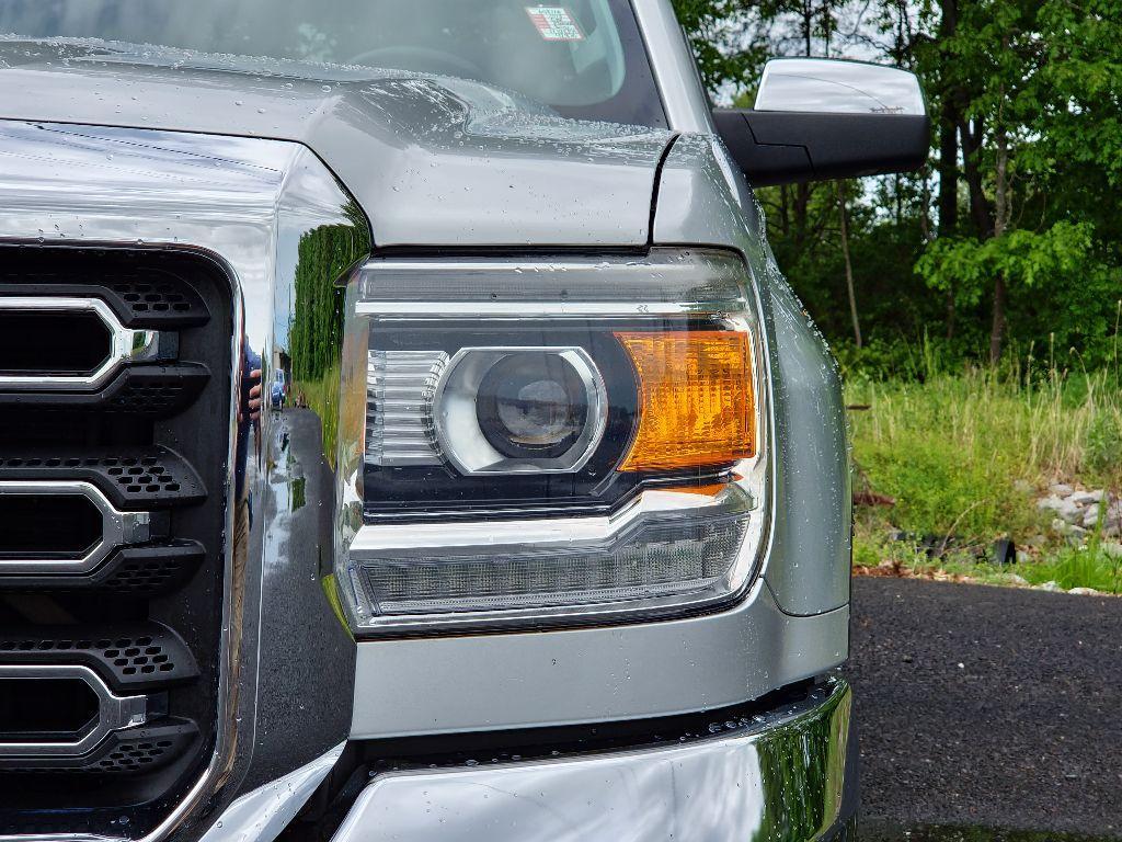 used 2015 GMC Sierra 2500 car, priced at $30,750