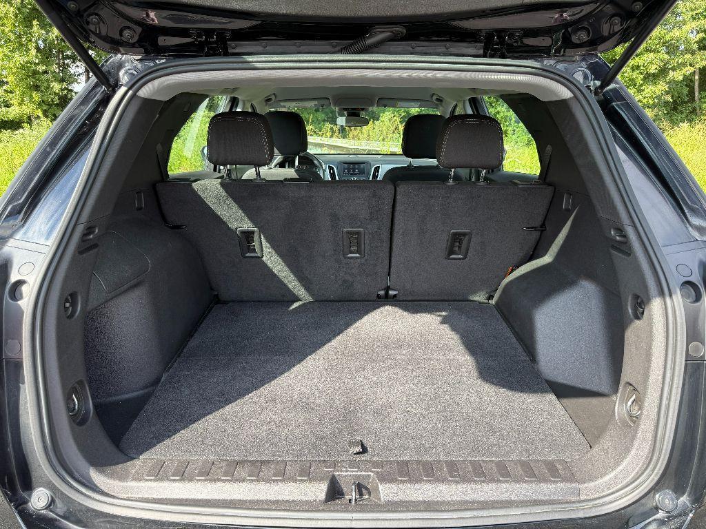 used 2024 Chevrolet Equinox car, priced at $21,850