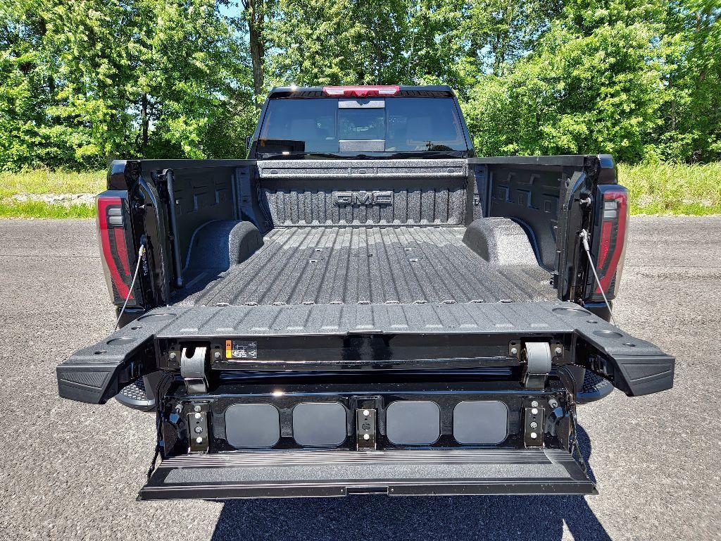 new 2025 GMC Sierra 2500 car, priced at $83,456