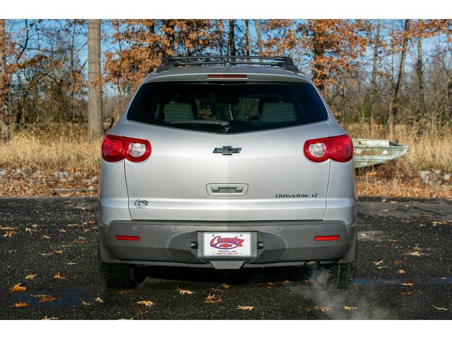 used 2010 Chevrolet Traverse car, priced at $7,999