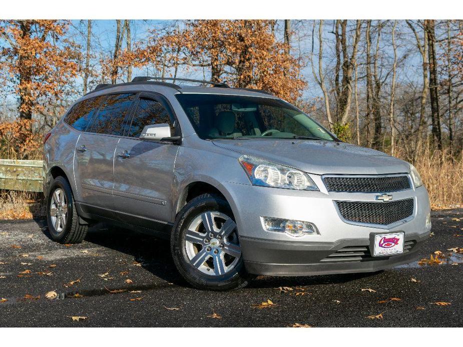 used 2010 Chevrolet Traverse car, priced at $7,999