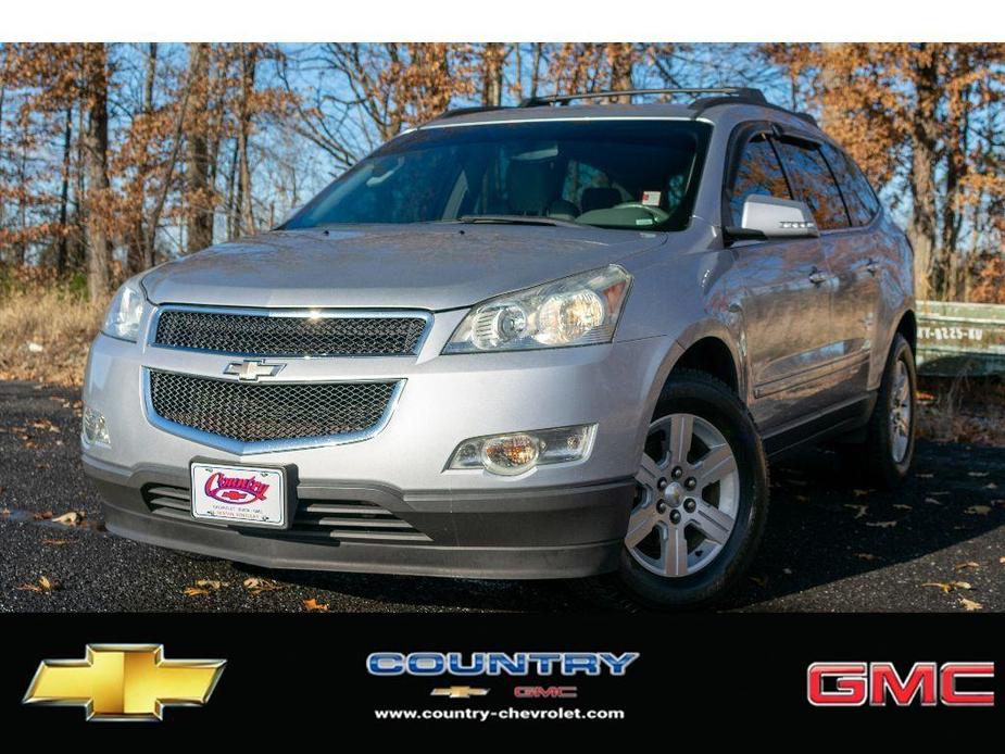 used 2010 Chevrolet Traverse car, priced at $7,999