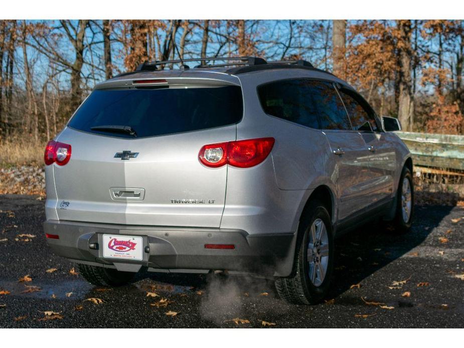 used 2010 Chevrolet Traverse car, priced at $7,999