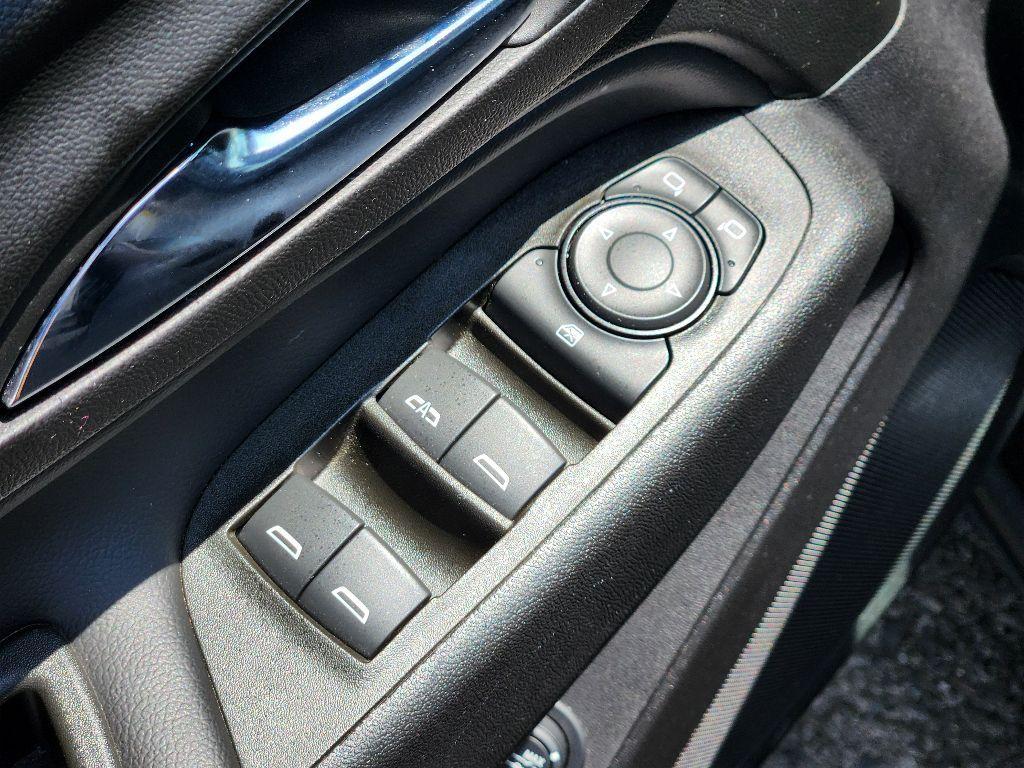 used 2023 Chevrolet Equinox car, priced at $25,250