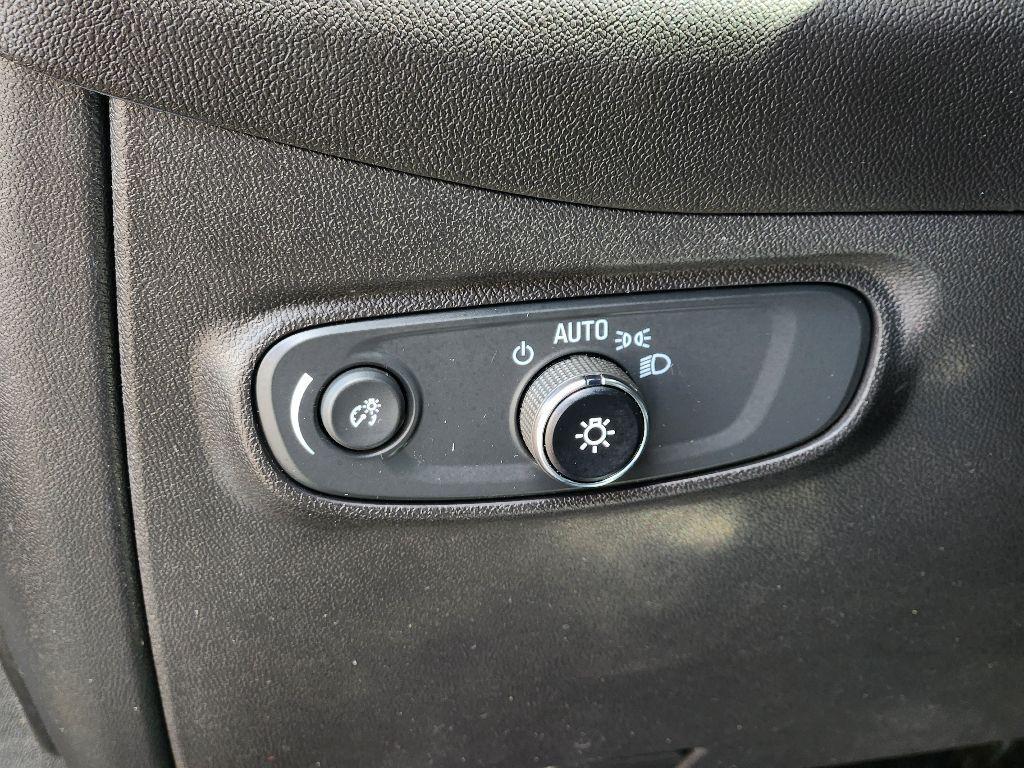 used 2023 Chevrolet Equinox car, priced at $25,250