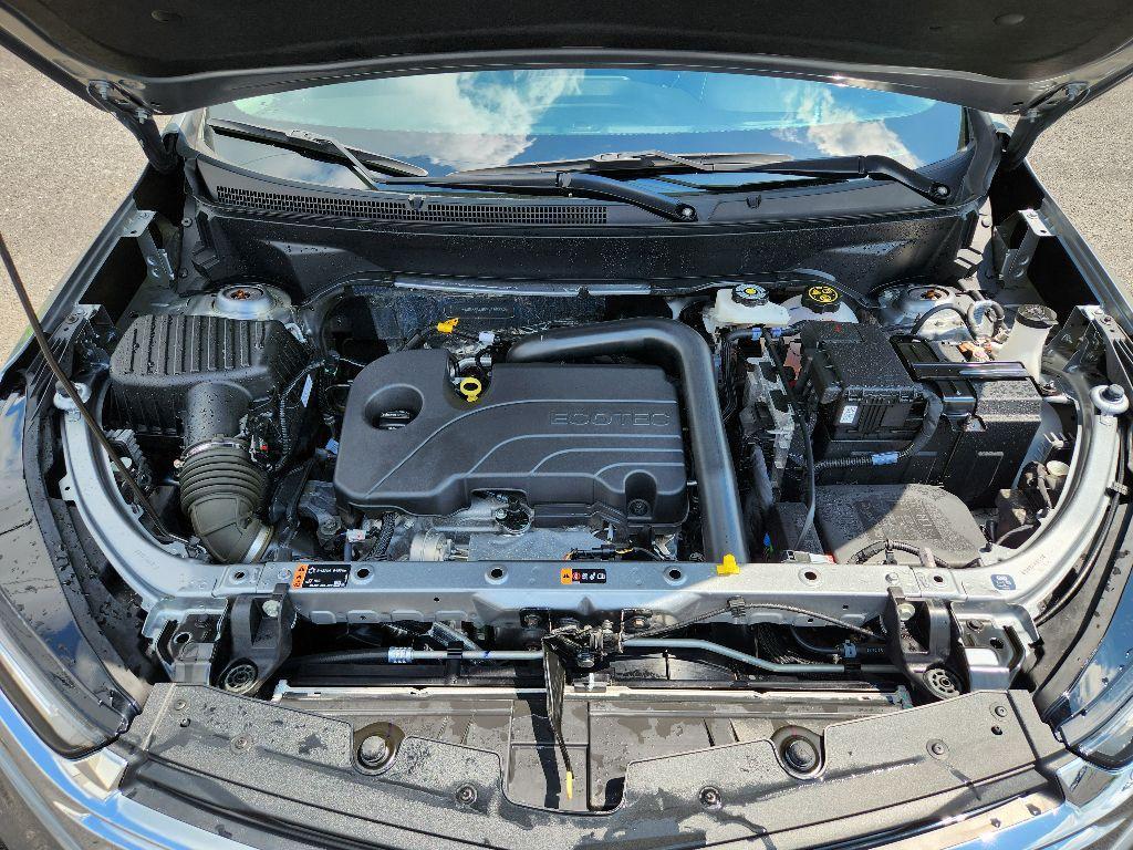 used 2023 Chevrolet Equinox car, priced at $25,250