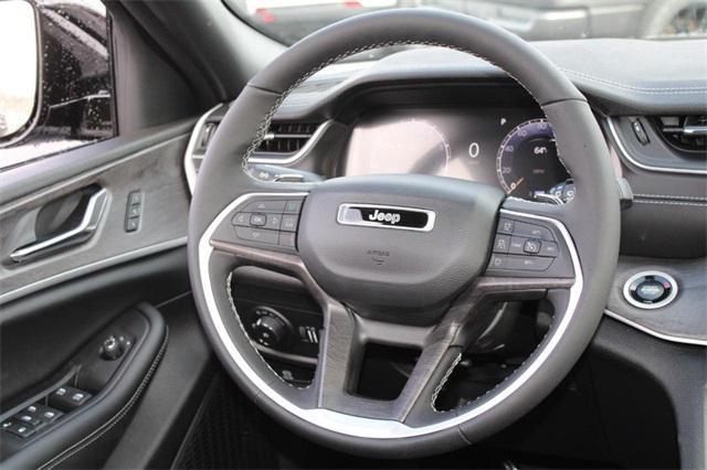 new 2024 Jeep Grand Cherokee L car, priced at $45,370