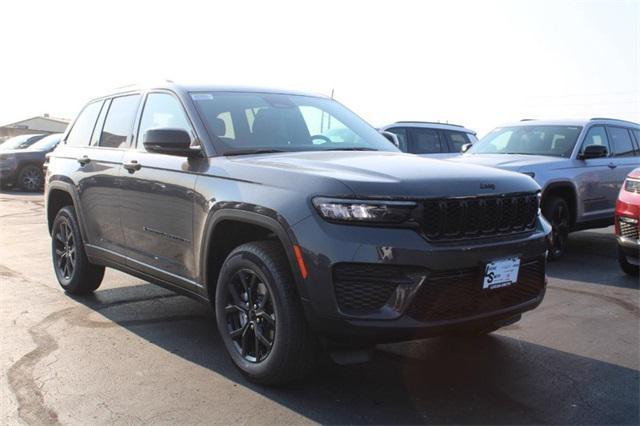 new 2024 Jeep Grand Cherokee car, priced at $37,997