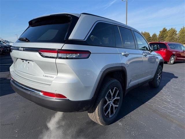 new 2025 Jeep Grand Cherokee car, priced at $40,049