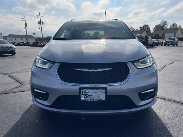 used 2022 Chrysler Pacifica car, priced at $31,999