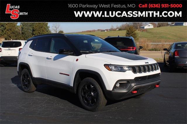 new 2024 Jeep Compass car, priced at $29,320
