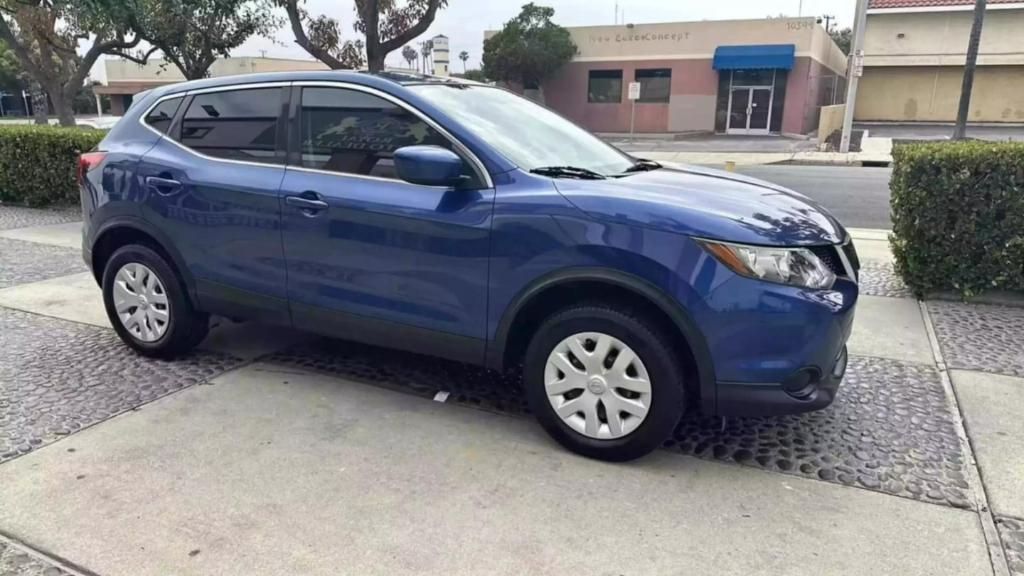 used 2018 Nissan Rogue Sport car, priced at $12,499