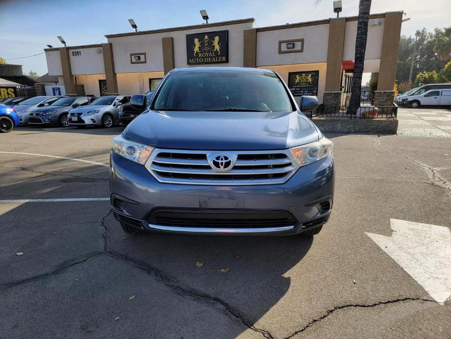 used 2013 Toyota Highlander car, priced at $12,499