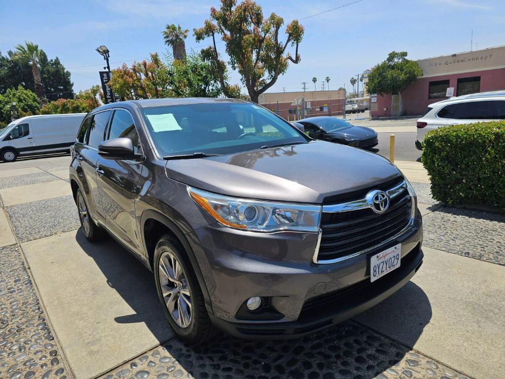 used 2016 Toyota Highlander car, priced at $12,999