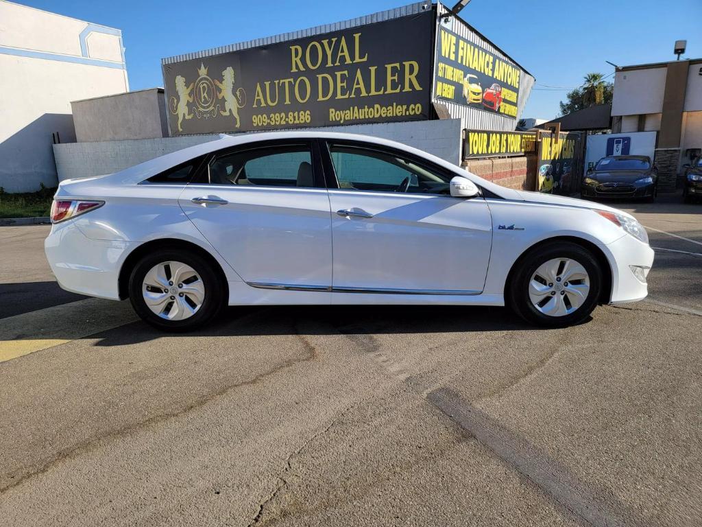 used 2015 Hyundai Sonata Hybrid car, priced at $13,999